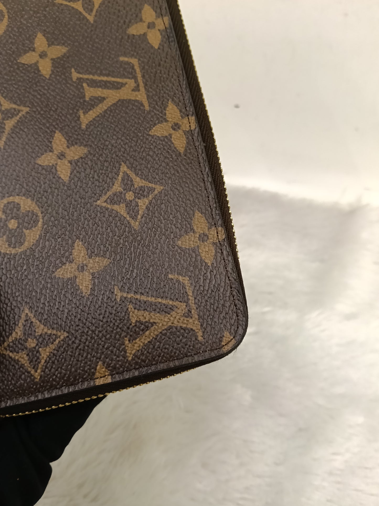 LV Zippy Wallet Monogram Giraffe