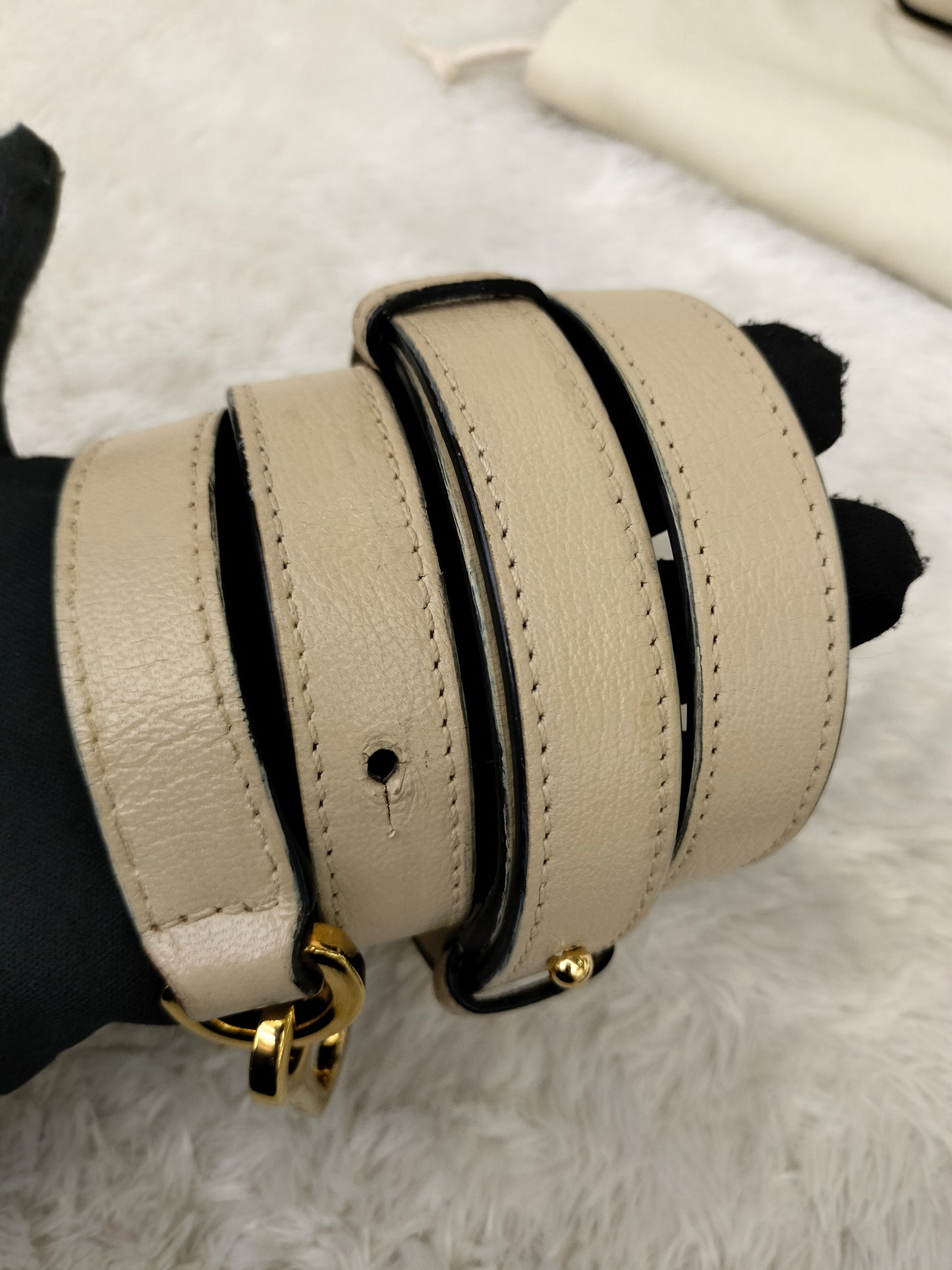 Loewe Puzzle Small Edge Angora GHW 2021