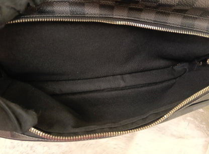LV Sac Leoh Messenger Graphite 2008