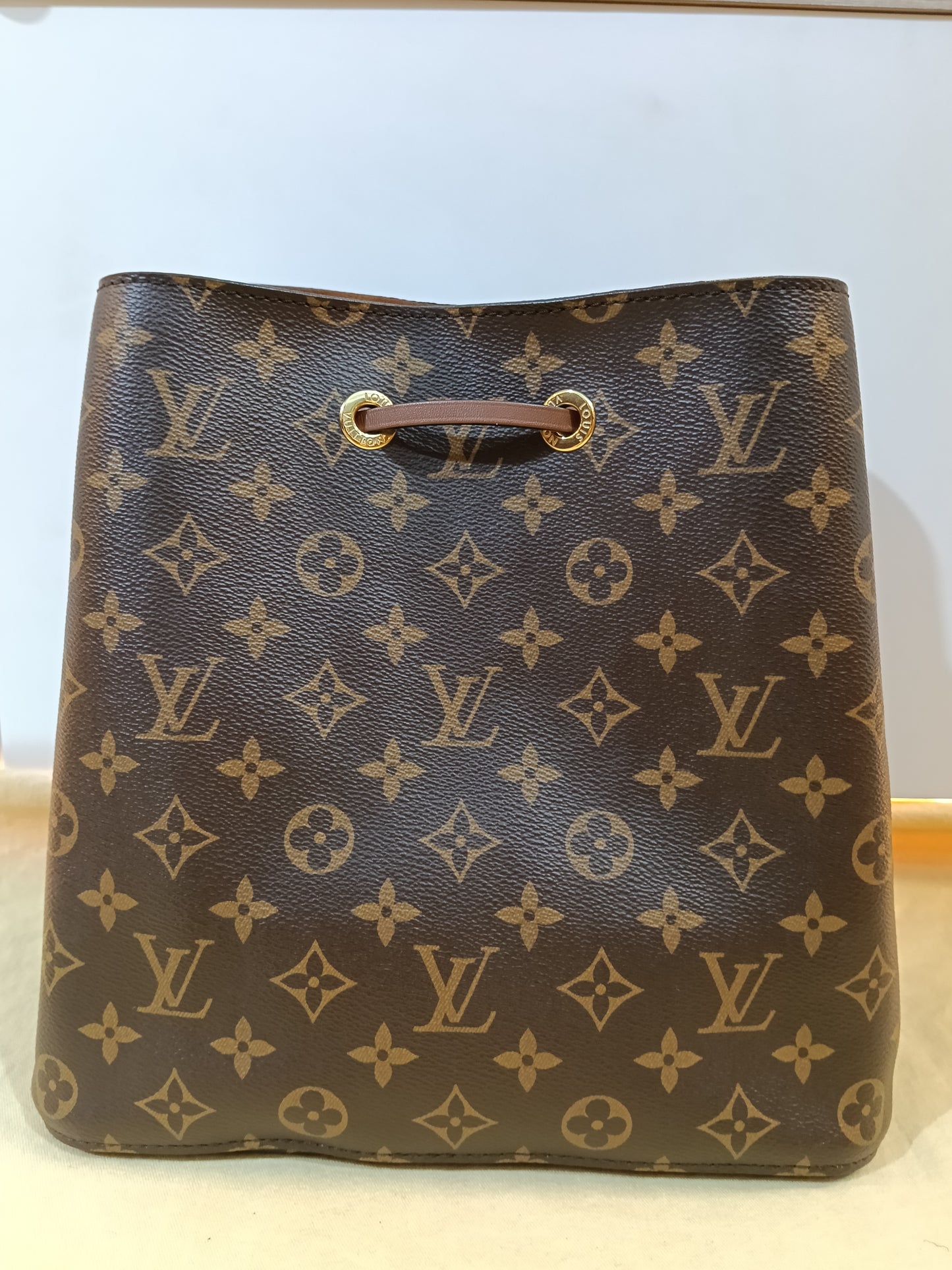 LV Neo Noe MM Monogram Caramel (CHIP)