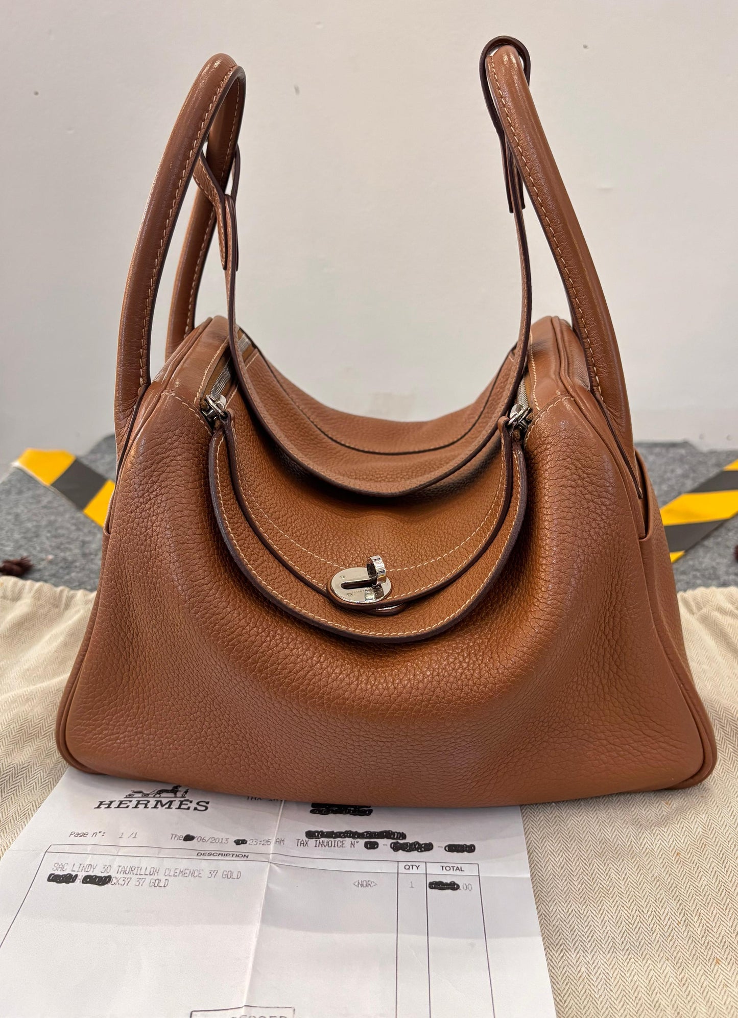 Lindy 30 Clem Gold PHW #Q square