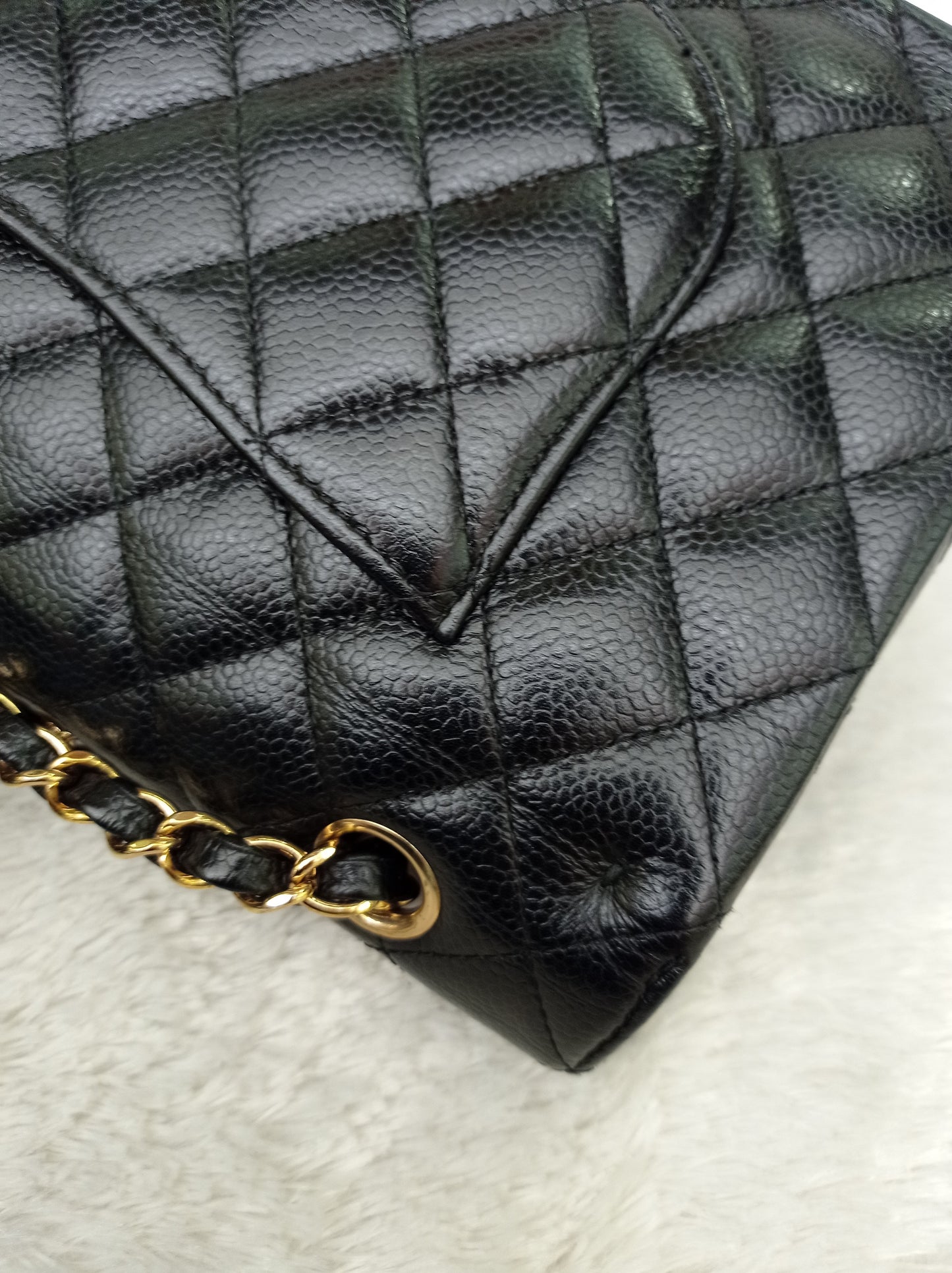 Chanel Medium Caviar Black GHW DF #21