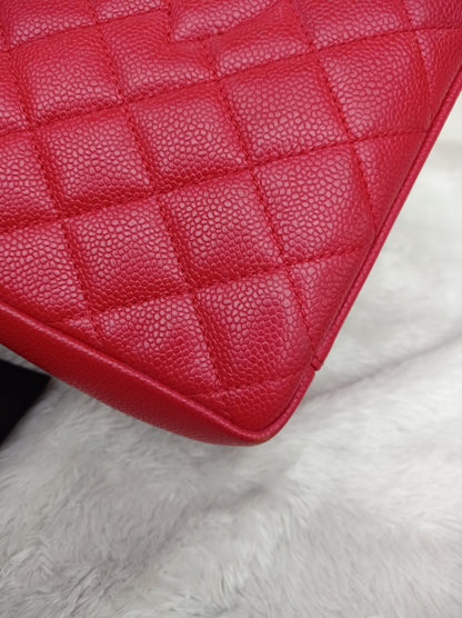 Chanel GST Caviar Red SHW #19