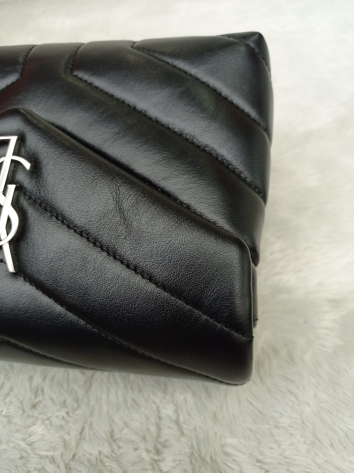 YsL Lou Lou Toy Lamb Black SHW 2018