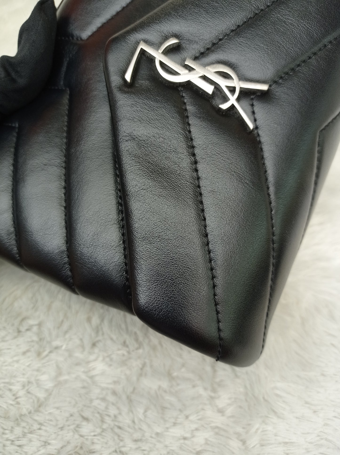 YsL Lou Lou Toy Lamb Black SHW 2018