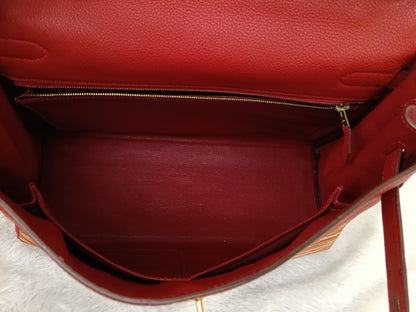 K32 Vibrato Rouge Vif GHW #G square