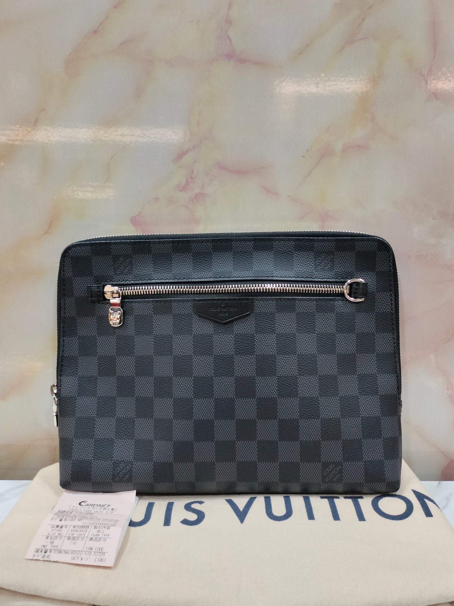 LV Zip Pouch Graphite 2020