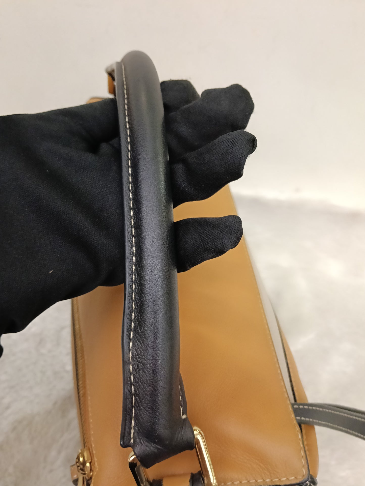 Loewe Puzzle Medium Amber Light Oat Black GHW 2019