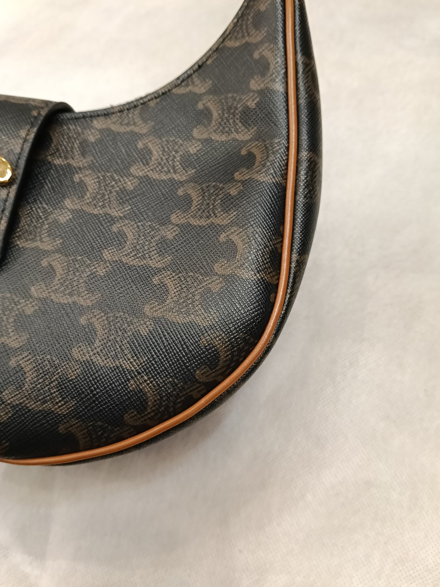 Celine Ava Triomphe Calfskin Tan GHW 2023