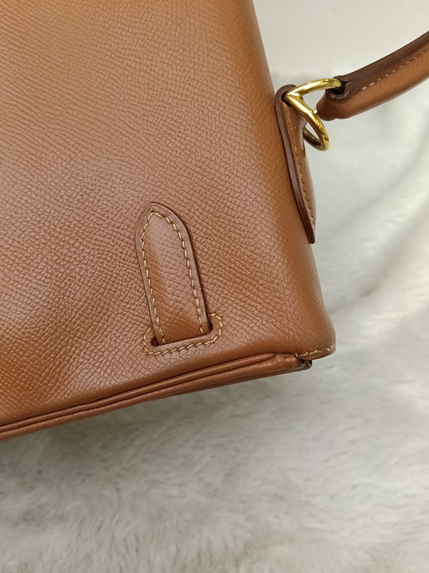 K35 Epsom Gold GHW #D square