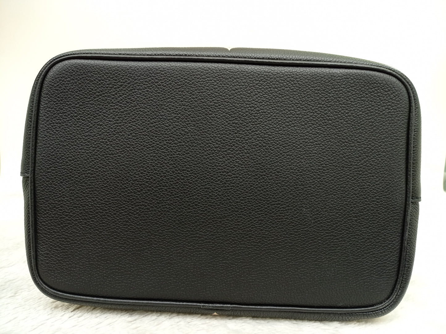 LV Neo Noe MM Monogram Empreinte Noir Creme 2022 (CHIP)