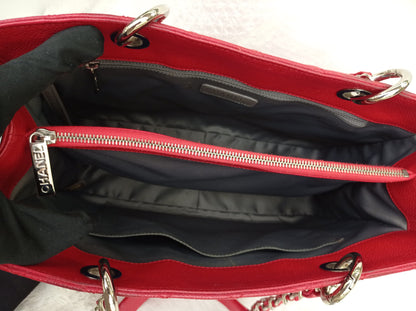 Chanel GST Caviar Red SHW #19