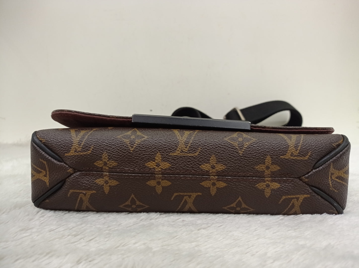 LV District PM Monogram Macassar