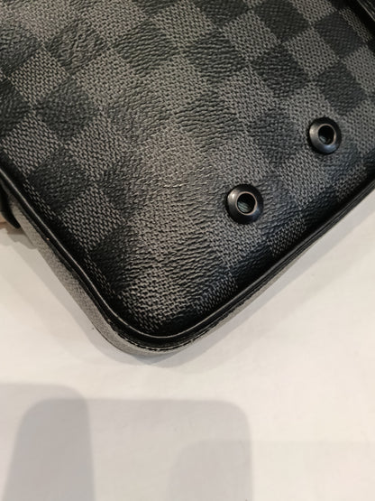 LV Alpha Messenger Damier Graphite 2019