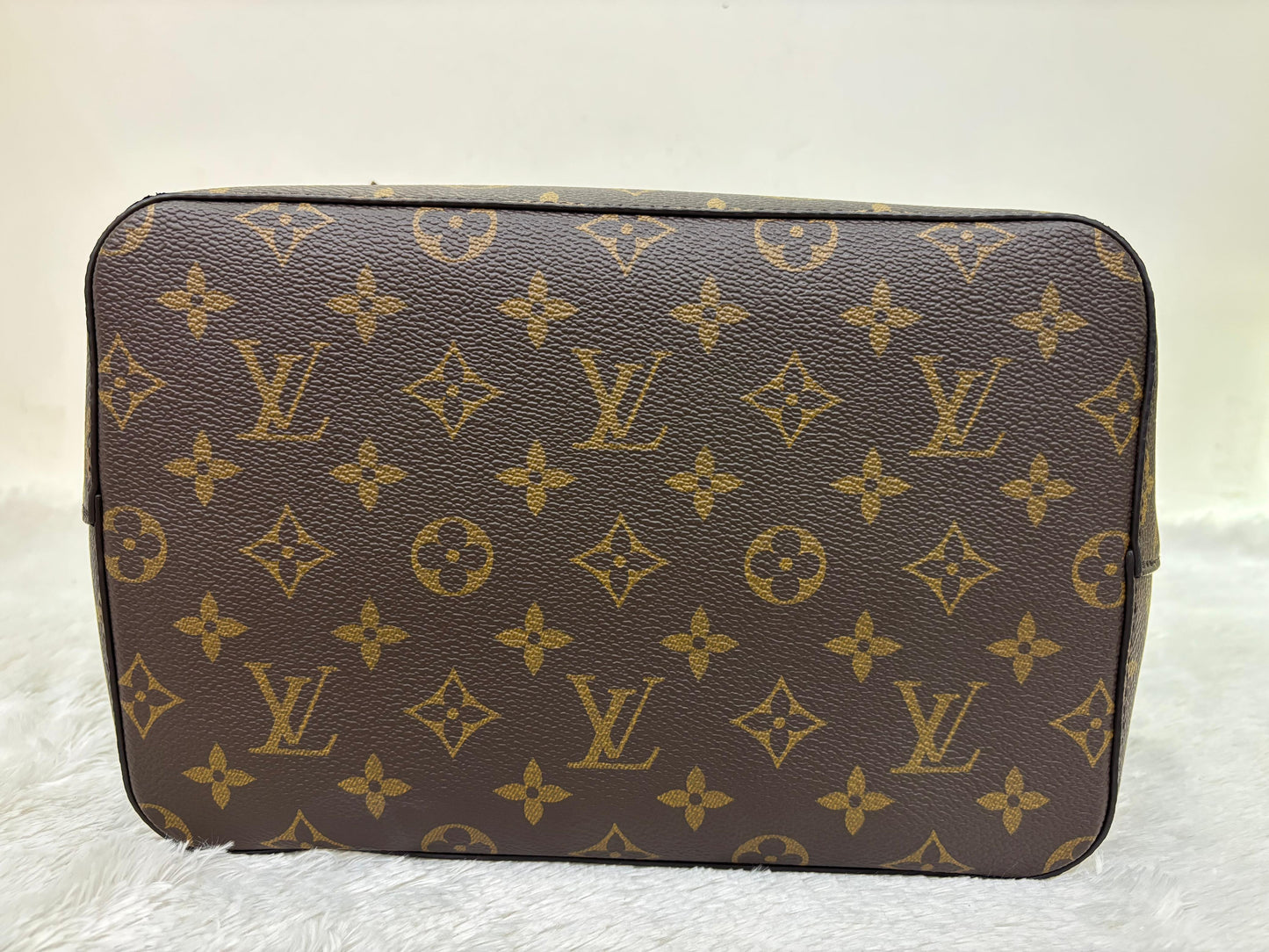 LV Neo Noe MM Monogram Coquelicot 2024 (CHIP)