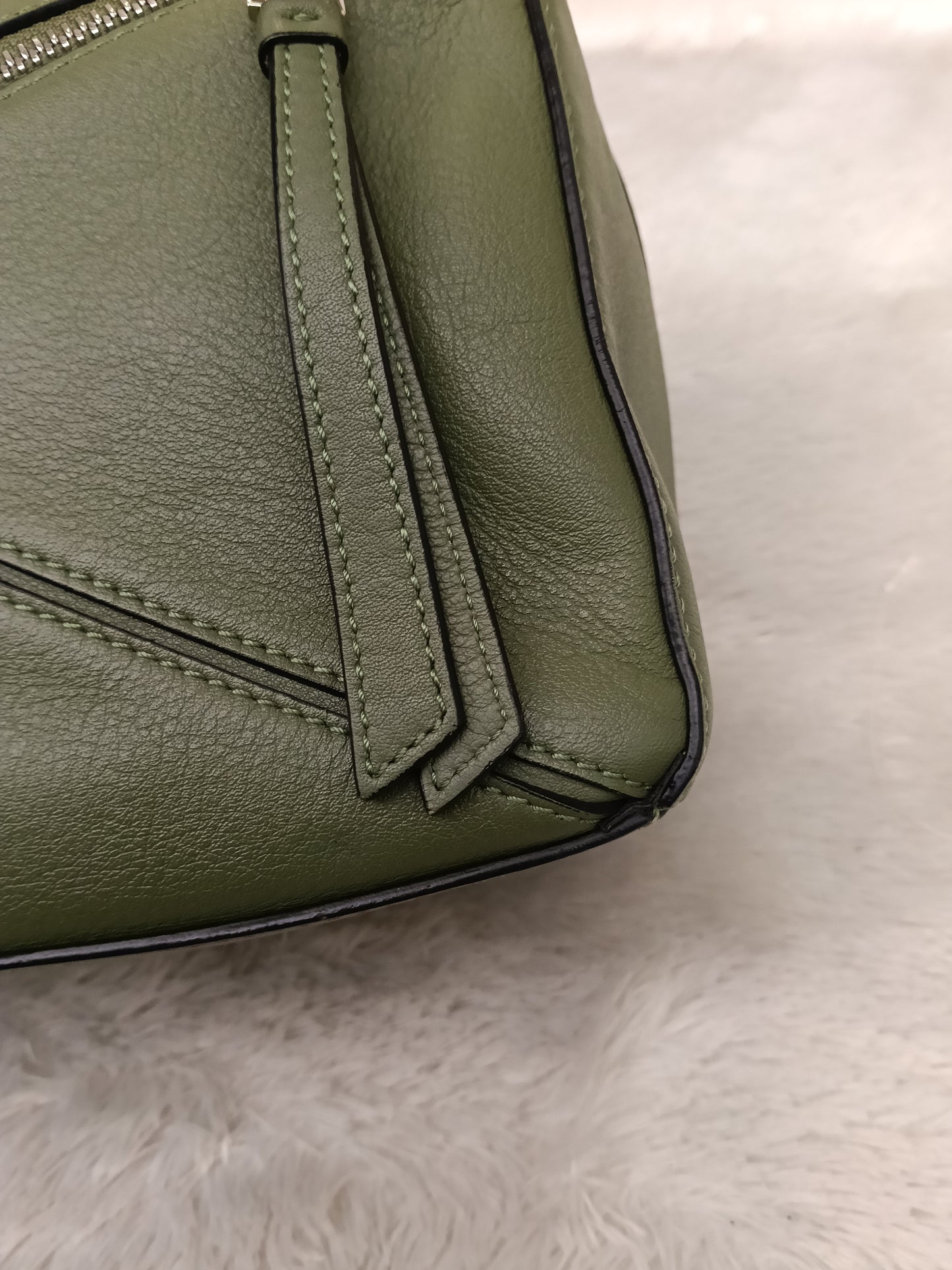Loewe Puzzle Small Calfskin Avocado SHW 2020