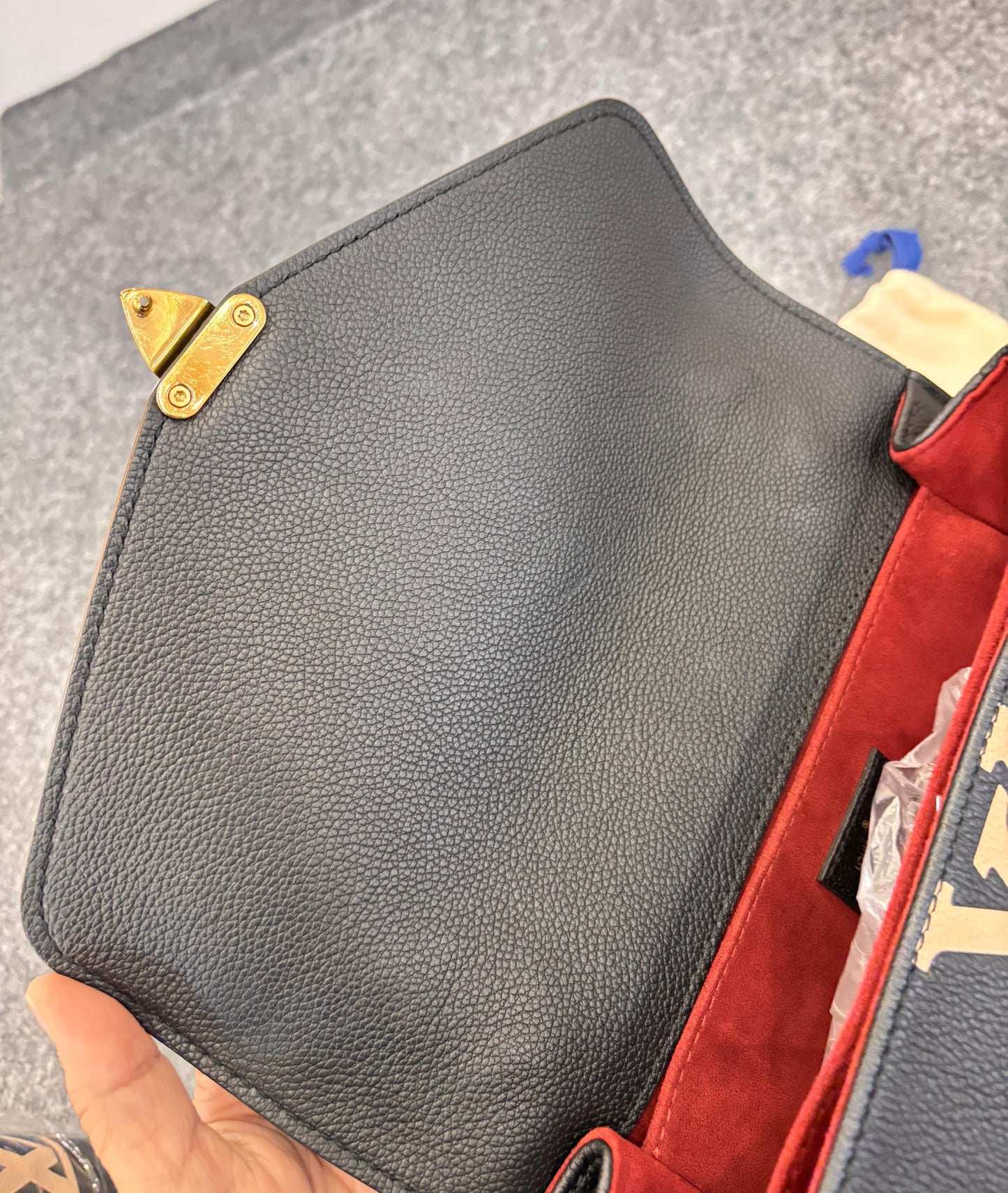 LV Metis Empreinte Bicolor Noir Creme (CHIP)