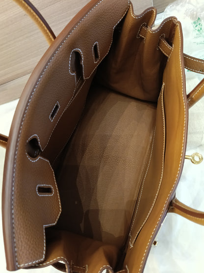 *Neverbeen Used* B30 Togo Gold GHW #B