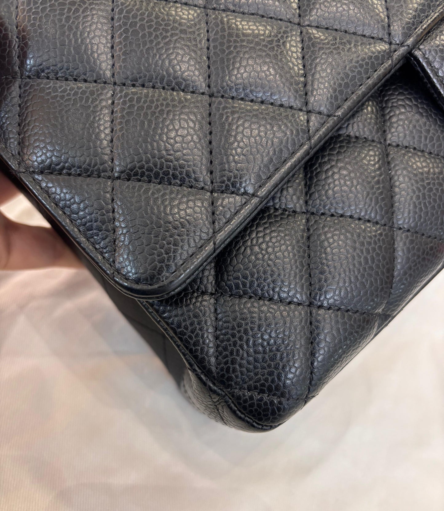 Chanel Medium Caviar Black GHW DF (CHIP)