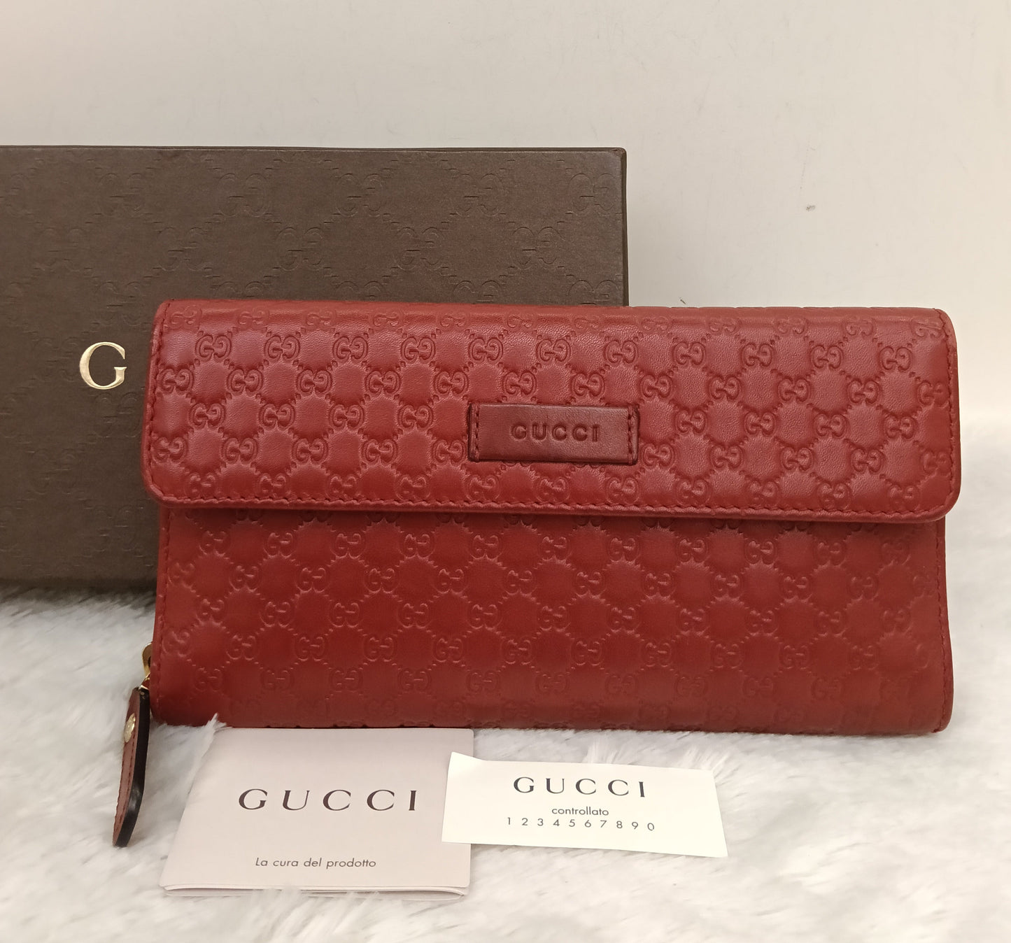 Gucci Bifold Wallet Zip Around Micro Guccissima Red GHW
