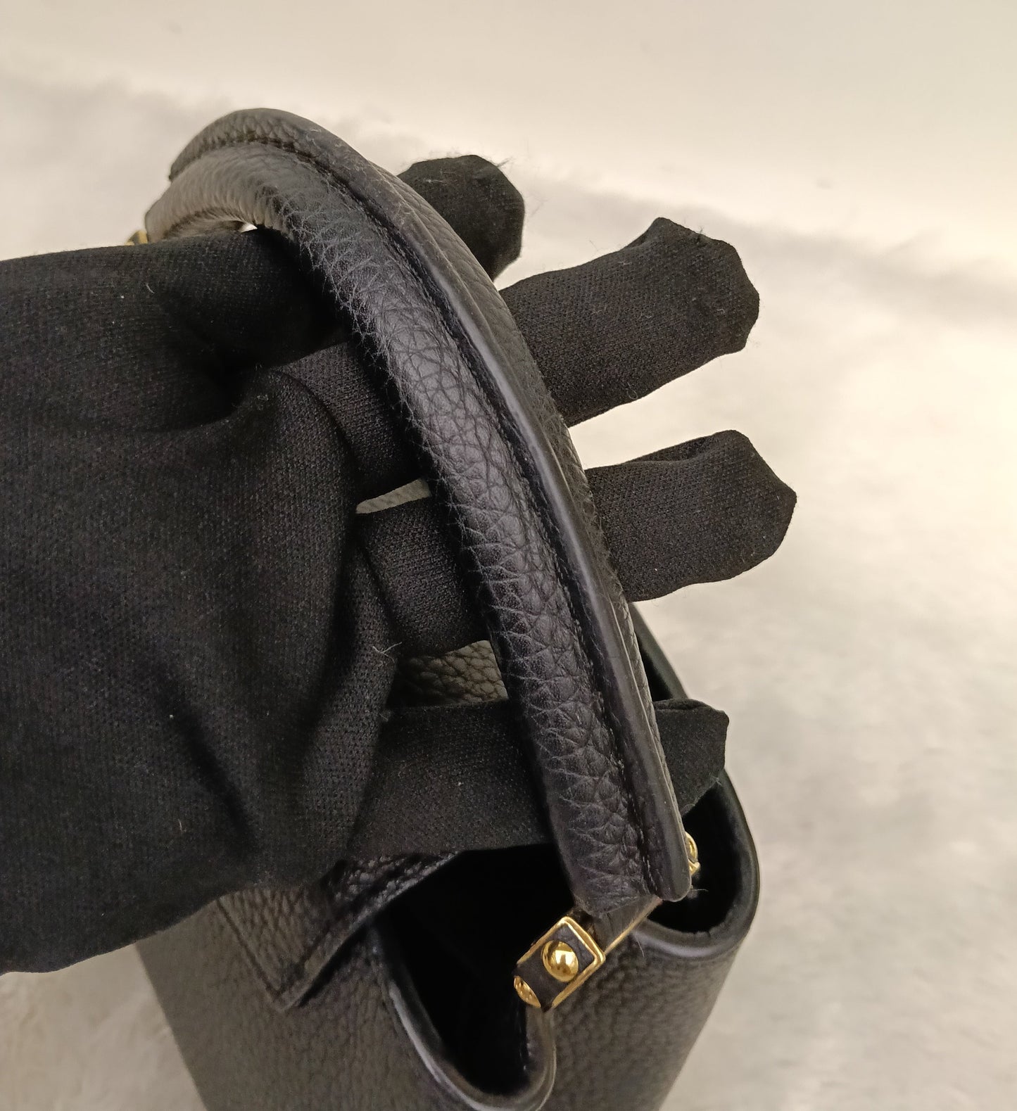 LV Capucines Mini Taurillon Black 2020