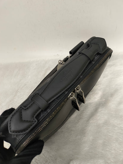 LV Bumbag Explorer Monogram Eclipse 2019