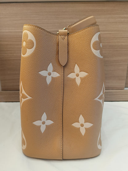 LV Neo Noe Monogram Empreinte Giant Arizona Beige (CHIP)