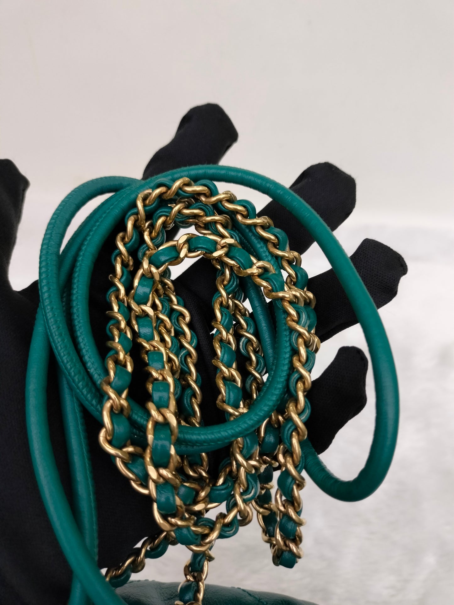 *Neverbeen Used* Chanel C22 Mini Calfskin Green GHW (CHIP)