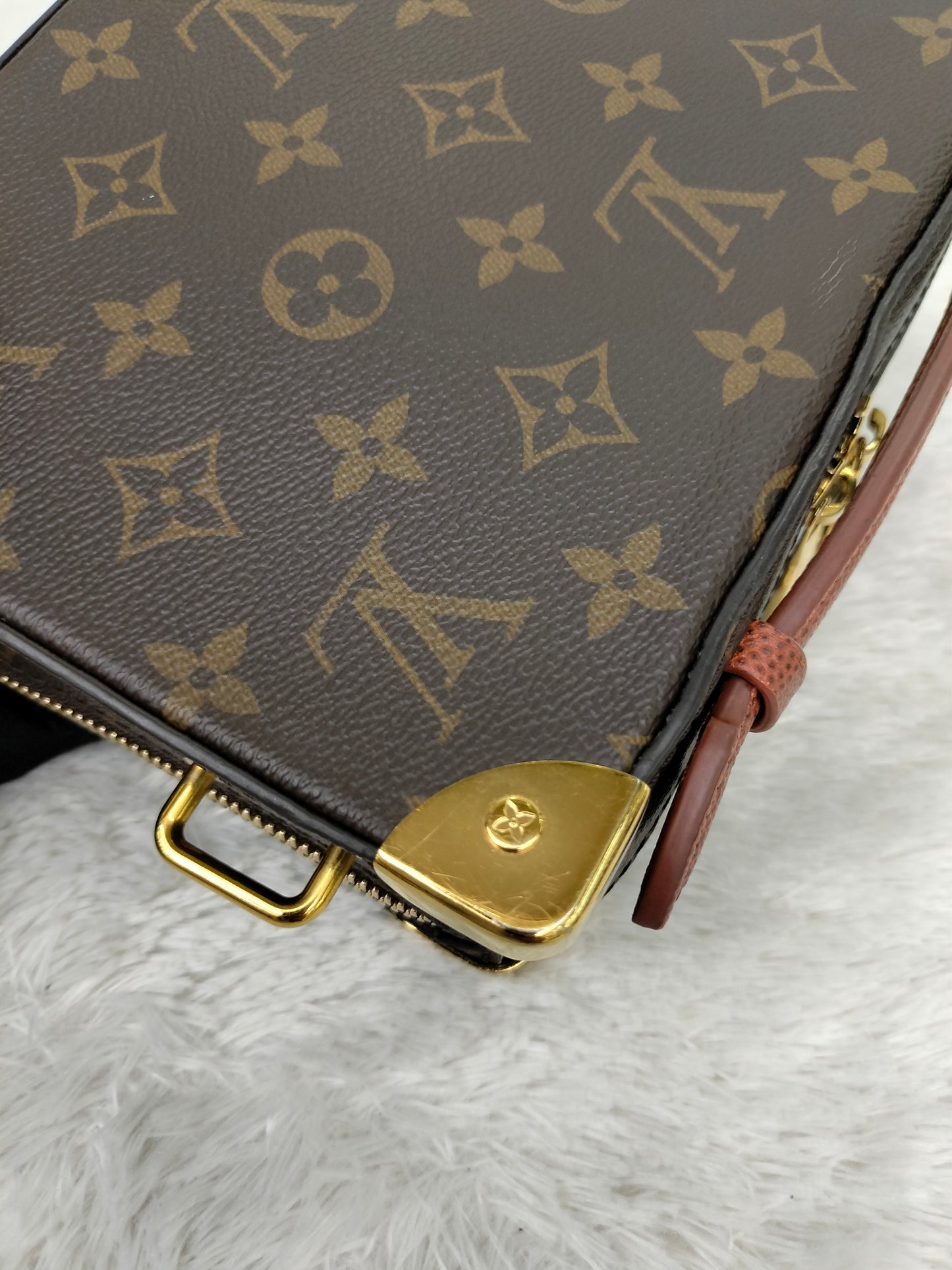 LV Handle Trunk NBA Legacy Monogram (CHIP)