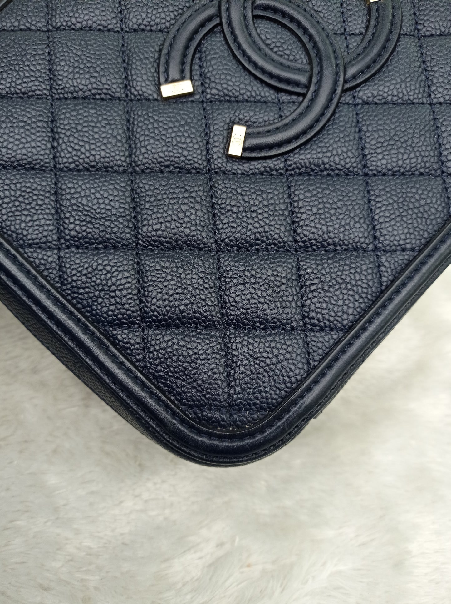 Chanel Filigree Vanity Case Large Caviar Navy GHW #27