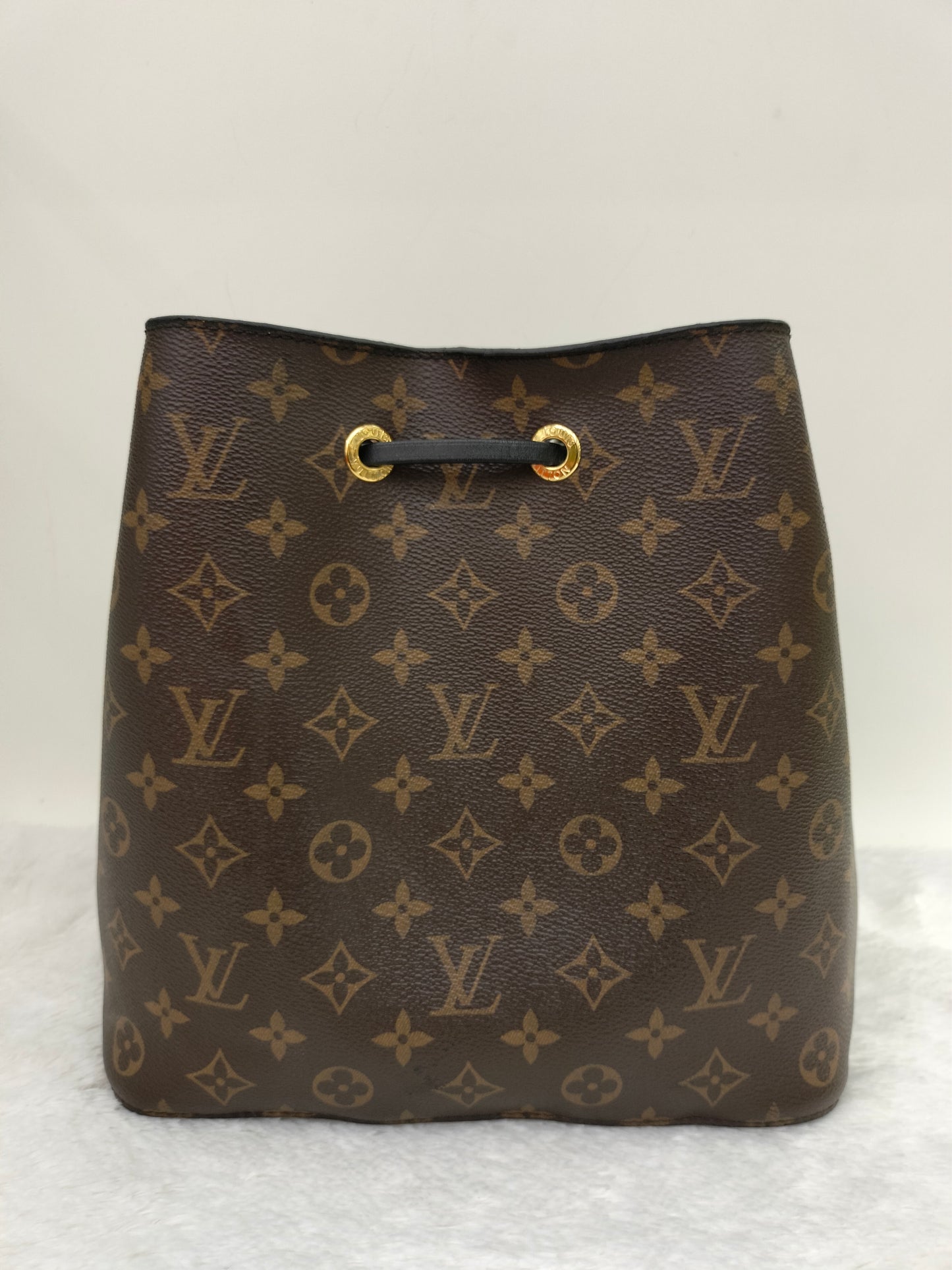 LV Neo Noe Monogram Noir 2017