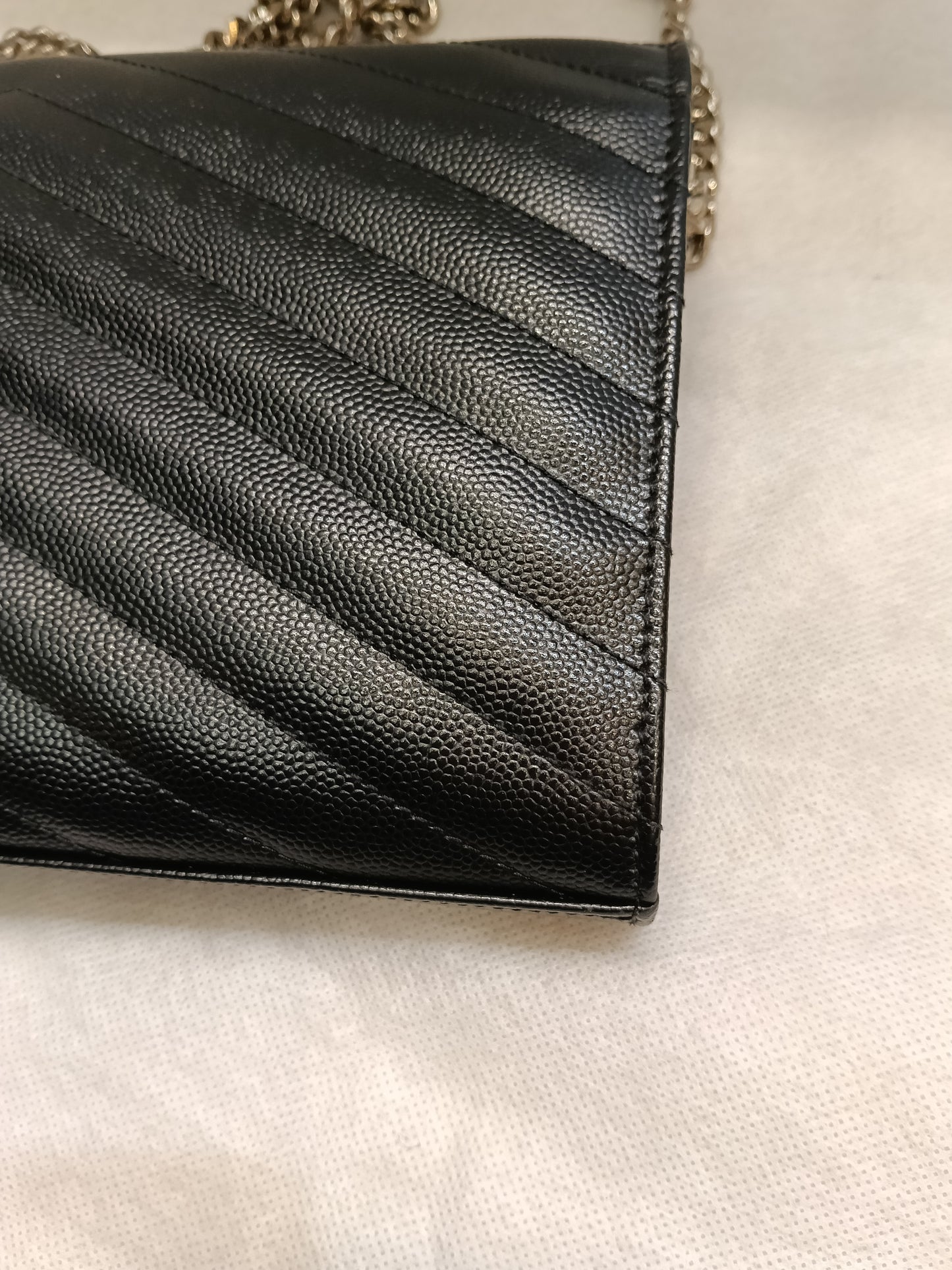 YsL WOC 22 Cassandre Chevron Grained Black SHW 2015