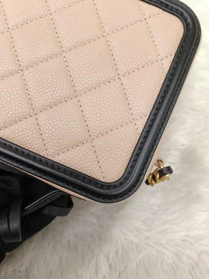 *Neverbeen Used* Chanel Filigree Vanity Case Small Caviar Beige Black GHW #27