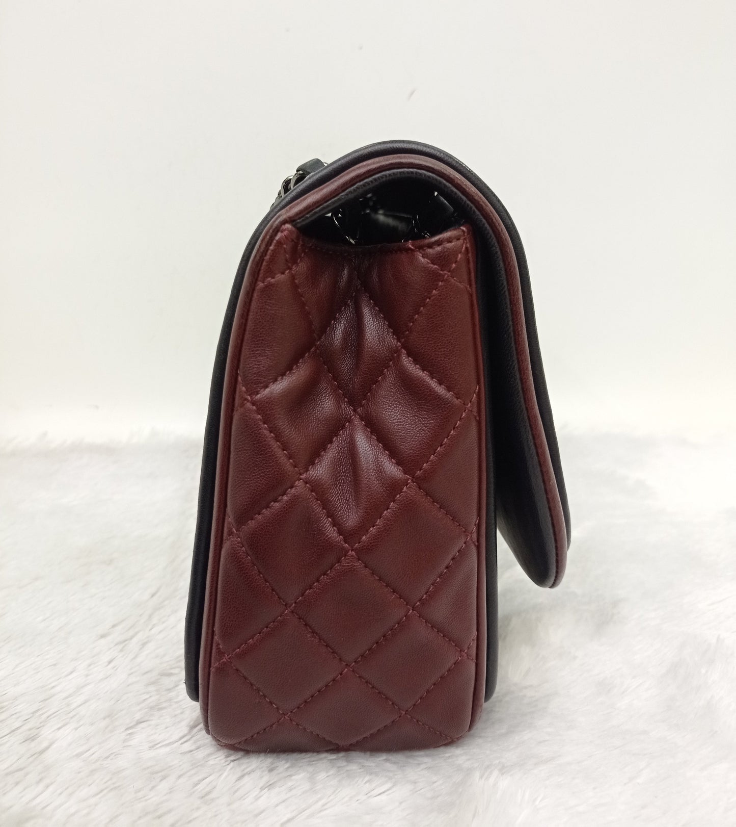Chanel Twist Flap Large Lamb Black Burgundy SHW #18