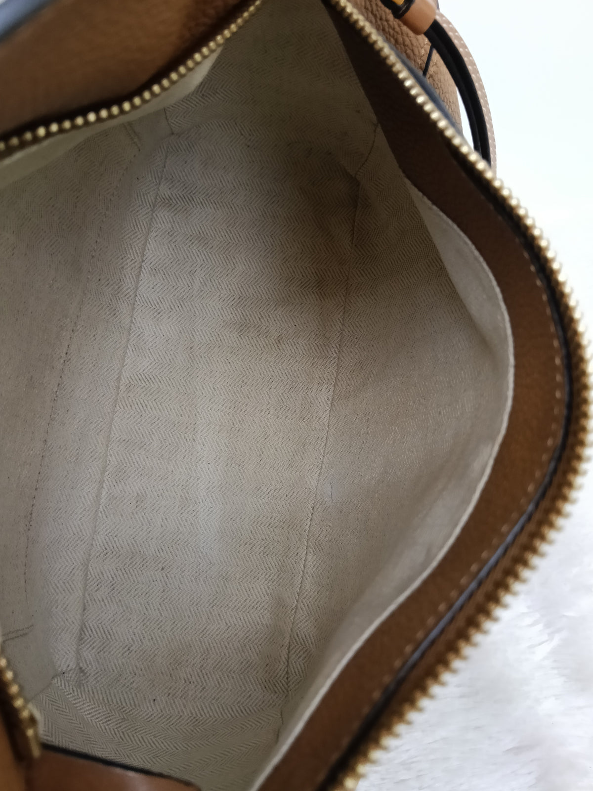Loewe Puzzle Small Grained Caramel SHW 2020
