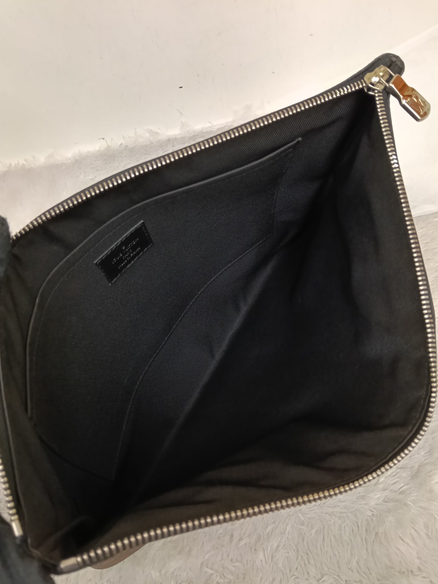 LV Pochette Discovery GM Monogram Macassar 2020