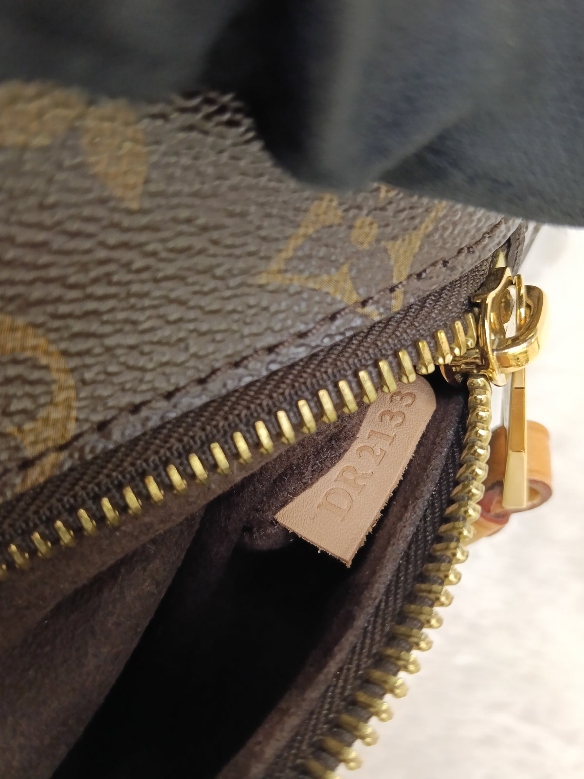 LV Metis Monogram 2013