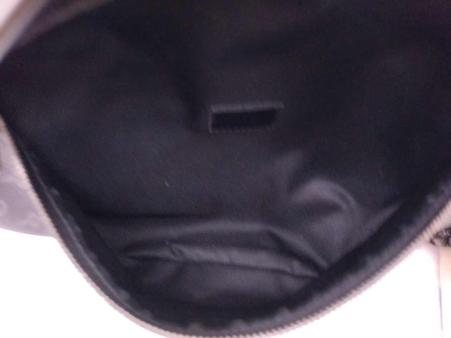 LV Discovery Bumbag Monogram Eclipse 2019