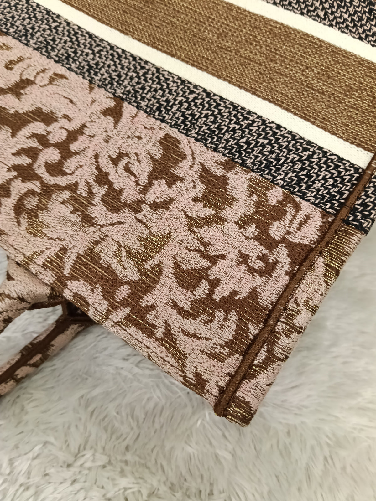 Dior Tote Book Medium Brocart Embroidered Pink Brown 2022