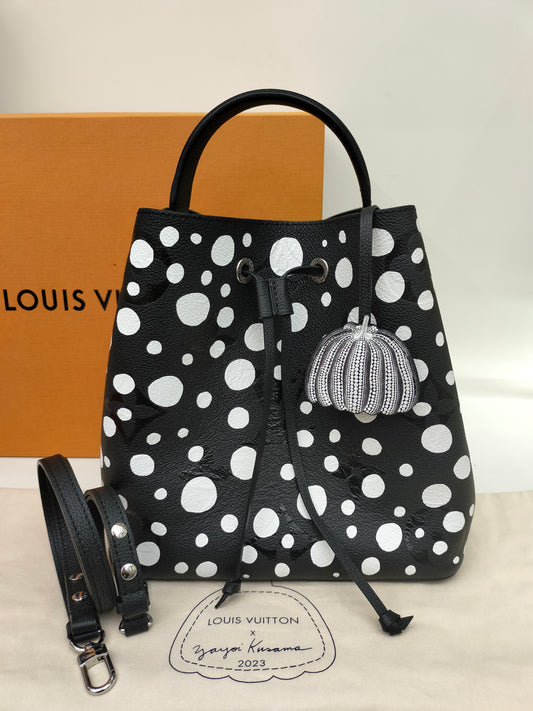 *NEW* LV Neo Noe X Yayoi Kusama Infinity Polkadot Black White (CHIP)