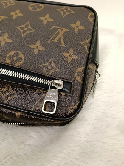 LV Kasai Clutch Monogram Macassar 2017