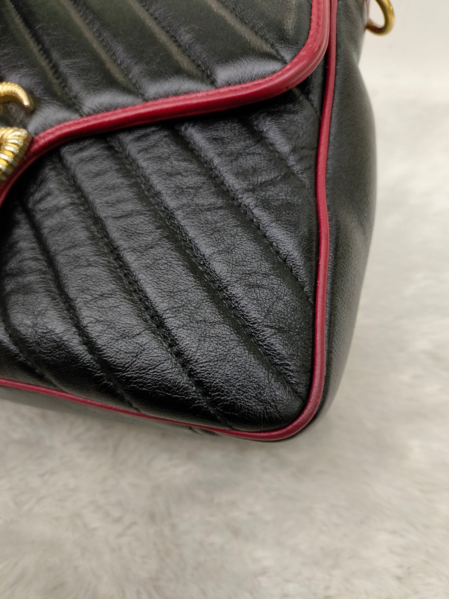 Gucci Marmont Top Handle Medium Black Red GHW