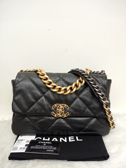 Chanel C19 Medium Lamb Black GHW #29