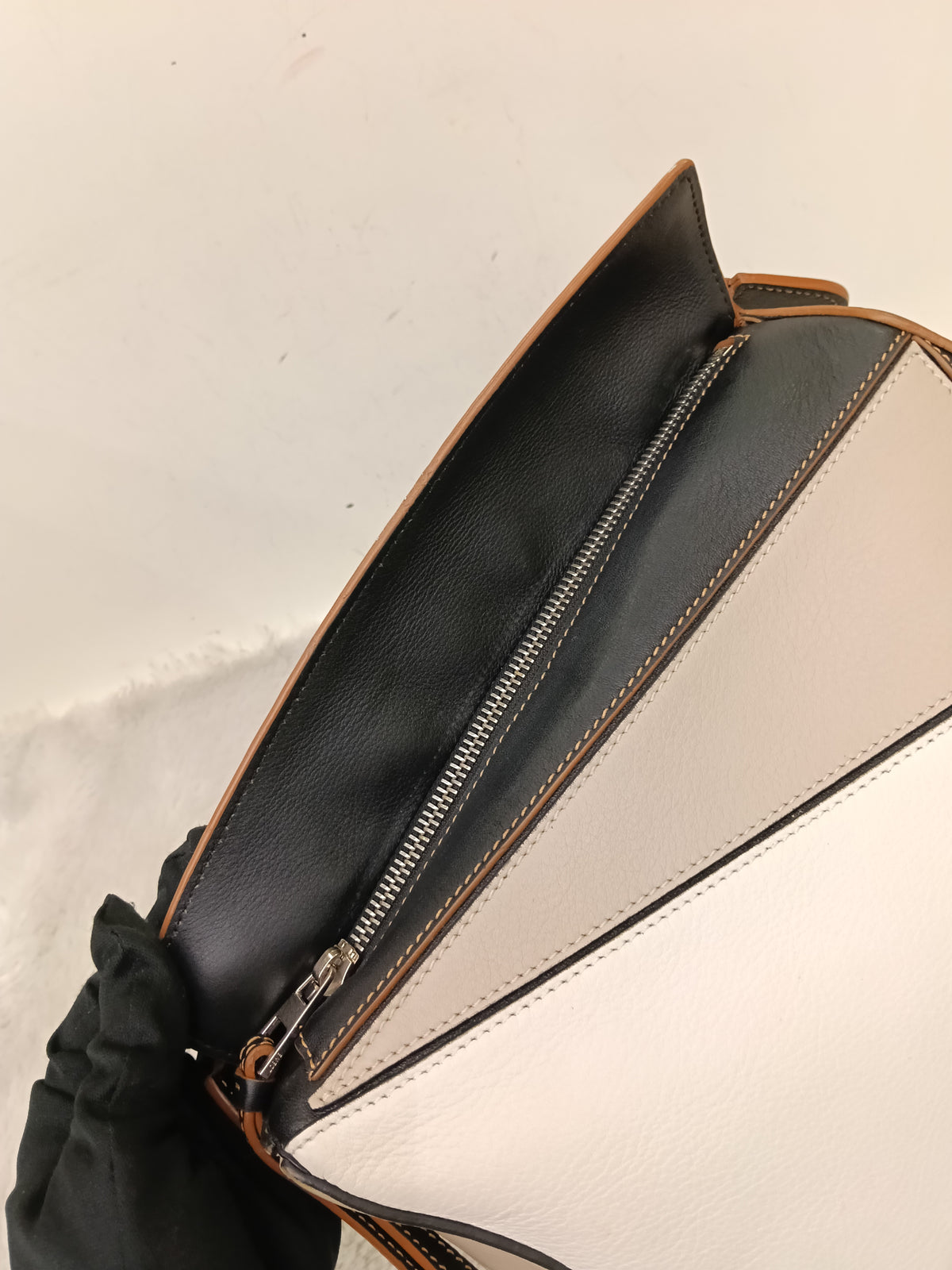 Loewe Puzzle Small Craft Light Oat Black SHW 2021