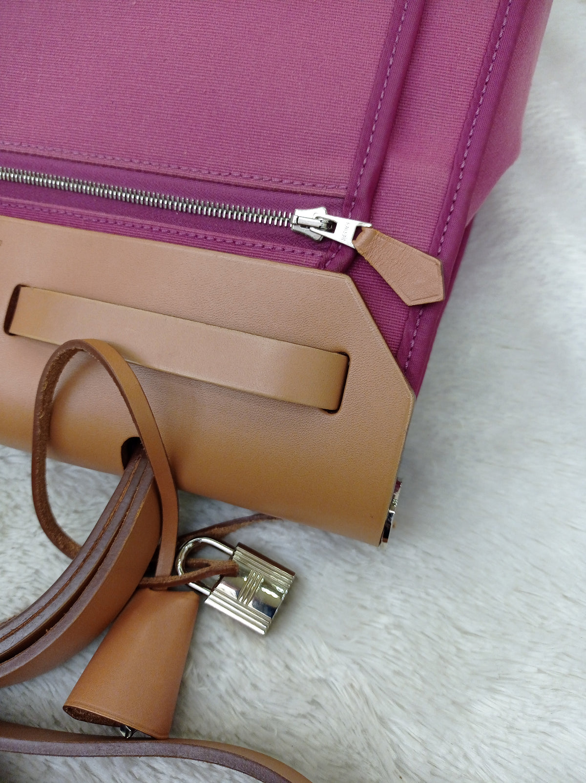 HB31 Canvas Magnolia Flap Beige PHW #O square