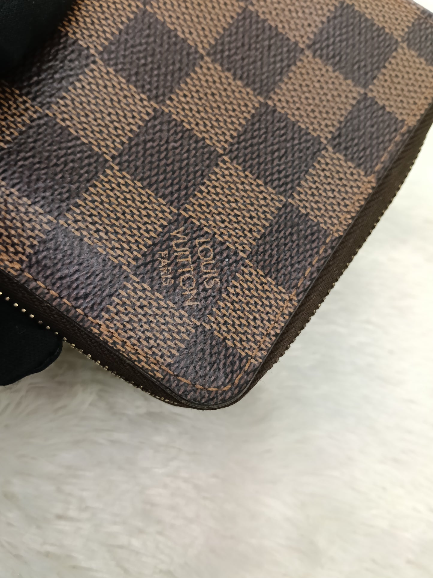 LV Zippy Coin Purse Damier